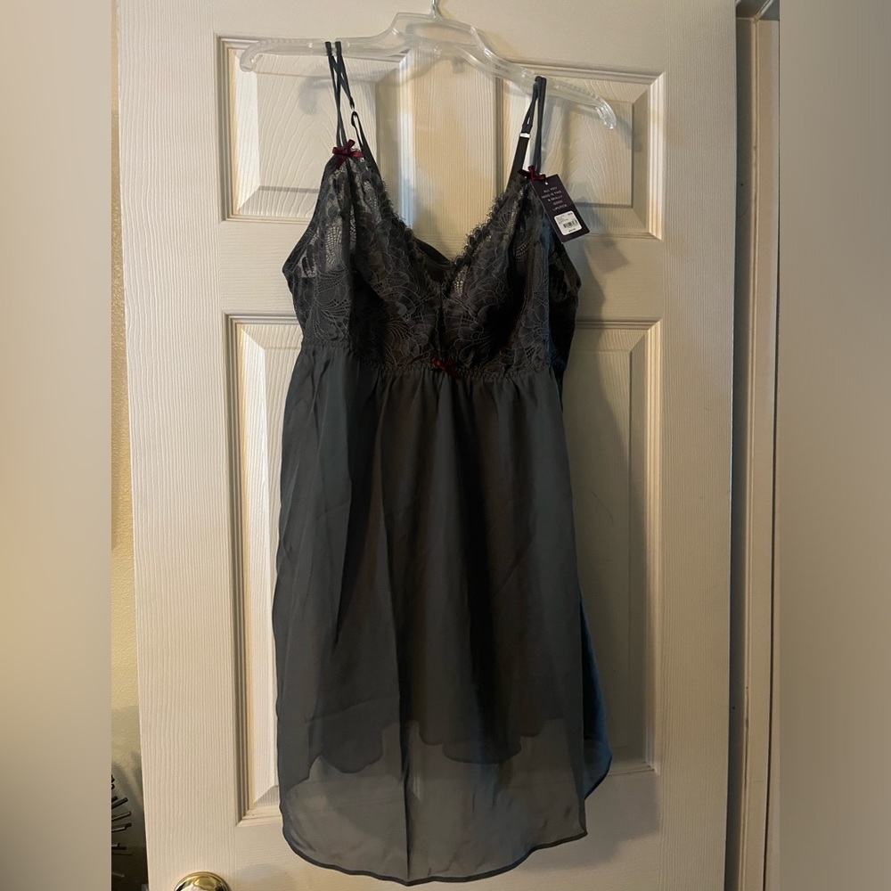 NWT Lane Bryant Cacique Seriously Sexy Collection 2 piece w/thong panty.